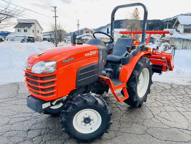 クボタ トラクター 写真