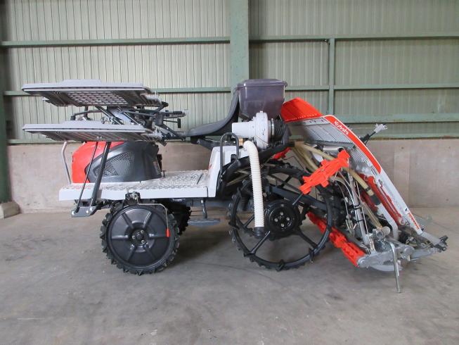 田植機 AW4-F 写真４