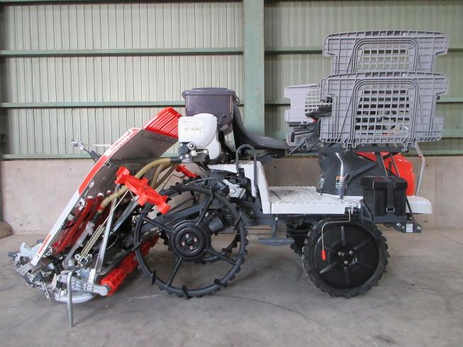 田植機 AW4-F 写真３