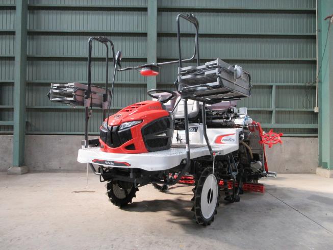 クボタ 田植機 写真