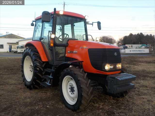 クボタ トラクター 写真