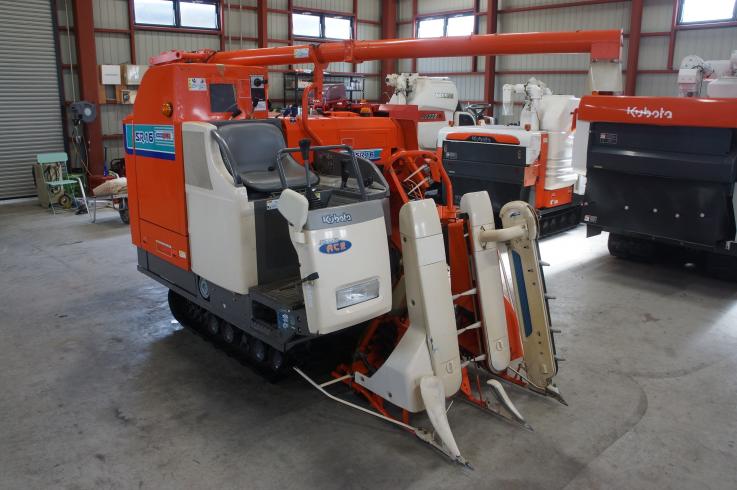 クボタ コンバイン 写真