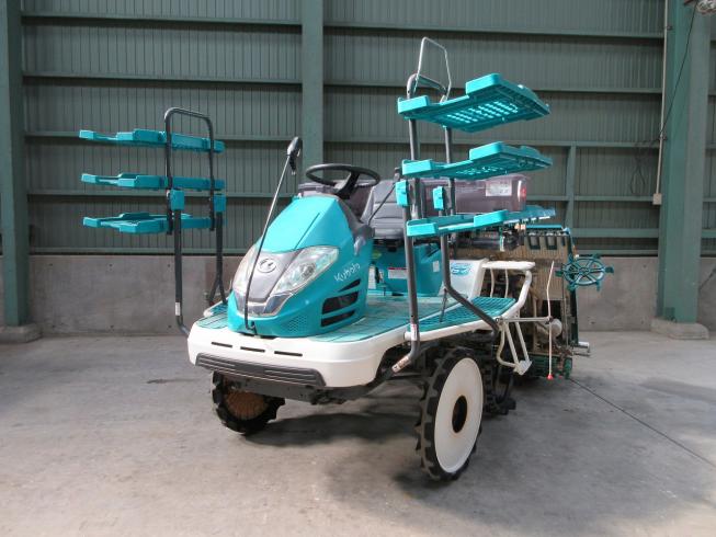 クボタ 田植機 写真