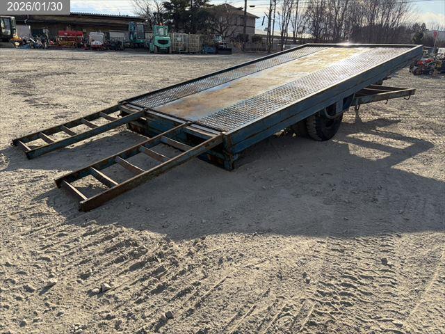  コンバイントレーラー 写真