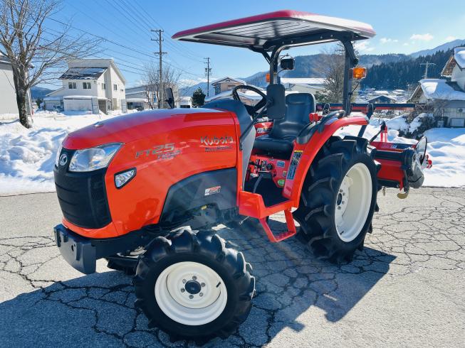 クボタ トラクター 写真