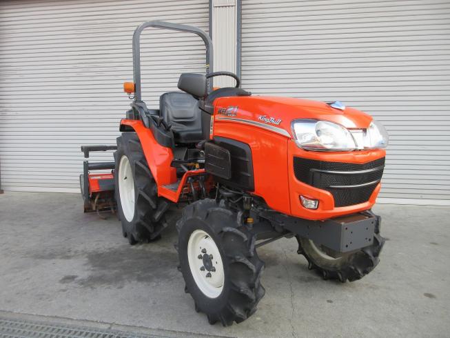 トラクター KB21XMA 写真２