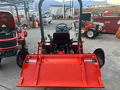 トラクター GB110DA5 写真２