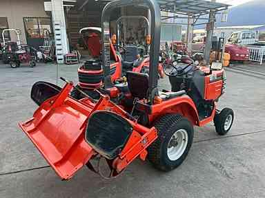 トラクター GB110DA5 写真３