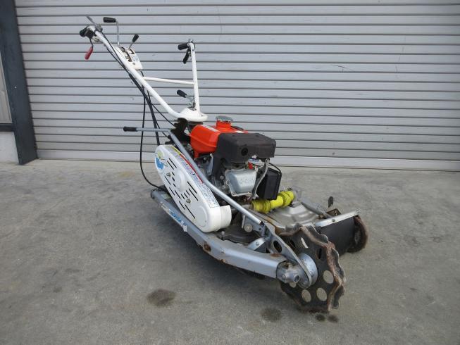 オーレック 草刈機 写真