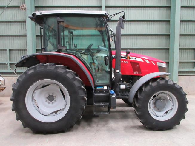 トラクター MF5710C 写真３