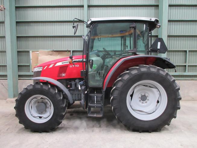 トラクター MF5710C 写真４