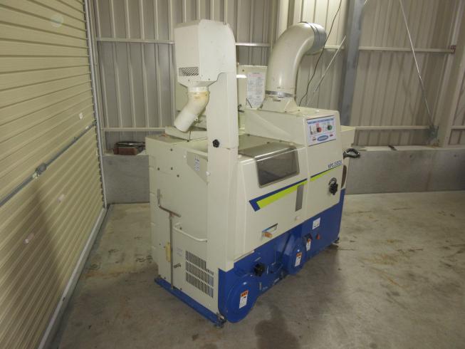 サタケ 籾摺機 写真