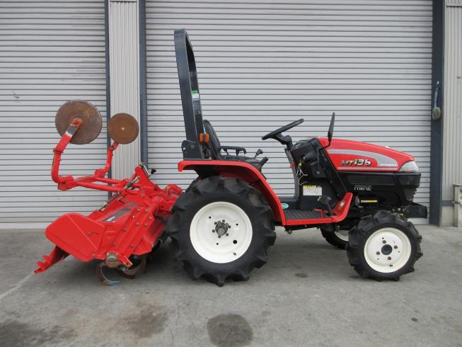 トラクター MT136 写真４