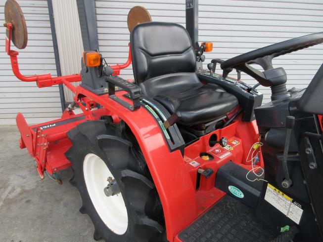 トラクター MT136 写真８