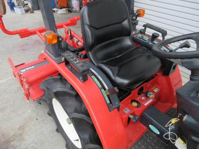 トラクター MT136 写真９