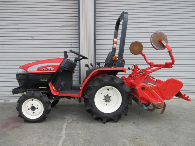 トラクター MT136 写真３