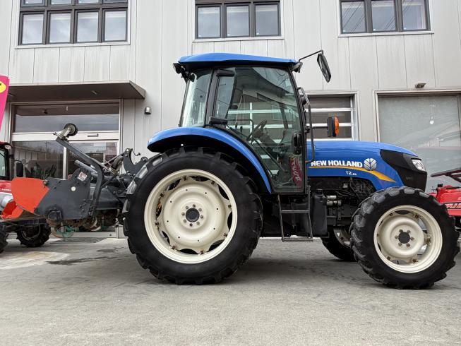 ニューホランド（クボタ) トラクター 写真