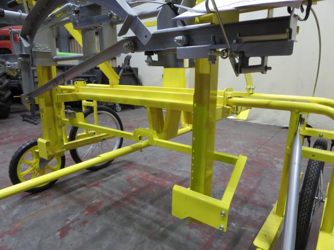 トンネル支柱打込機 SU-180 写真８