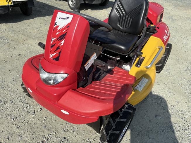 筑水キャニコム 乗用草刈機 写真