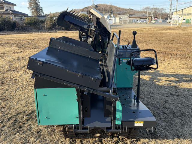 ねぎ収穫機 HG100 写真３