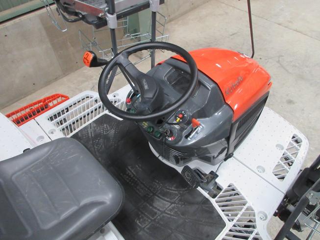 田植機 NW8-F 写真６