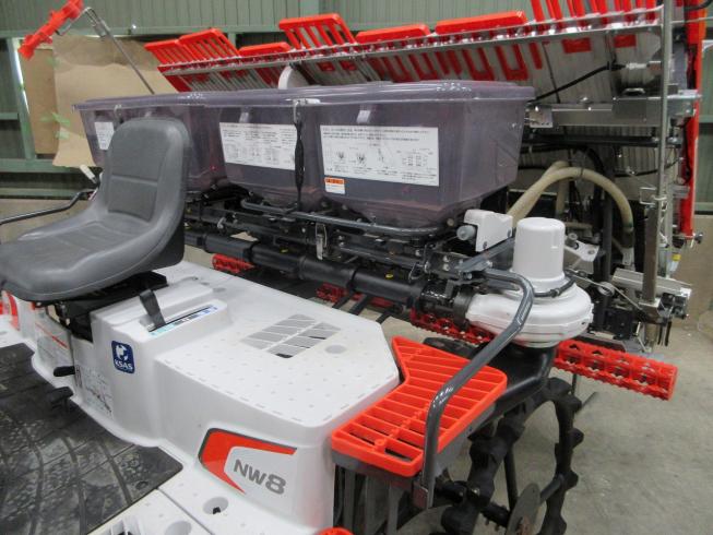 田植機 NW8-F 写真８