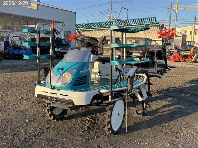 クボタ 乗用田植機 写真