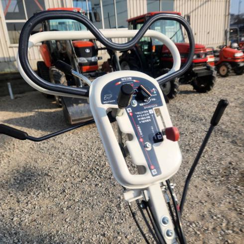 草刈機 AZ431F 写真４