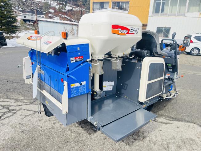 コンバイン HN211-KWC 写真４