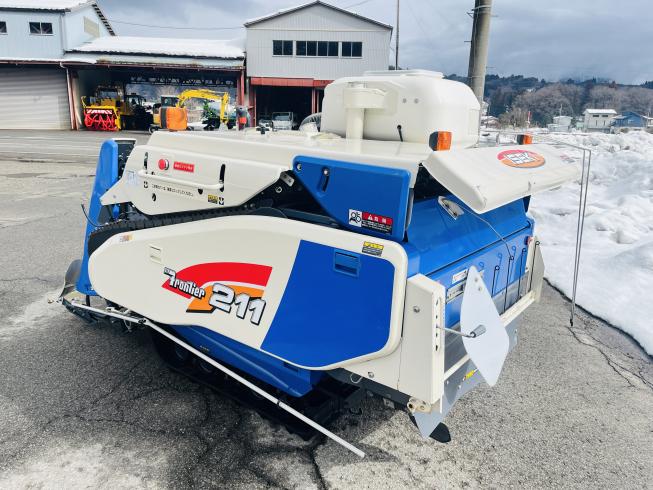 コンバイン HN211-KWC 写真３