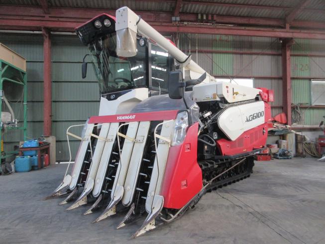 コンバイン AG6100 写真２