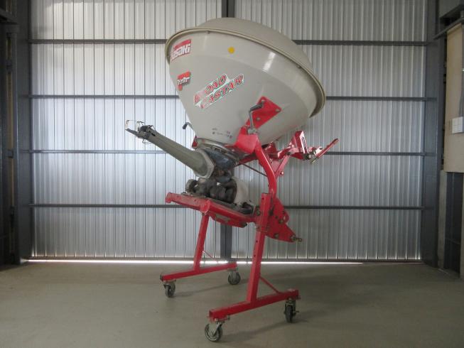 ブロードキャスター CF300 写真７