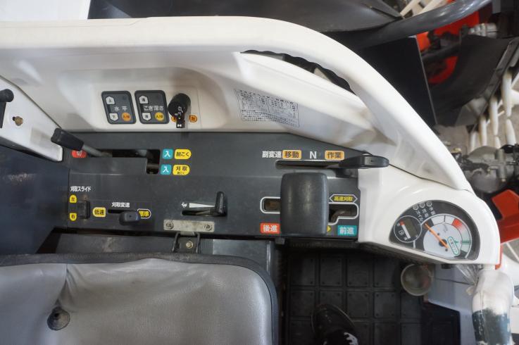 コンバイン AR218 写真８