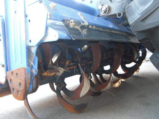 トラクター TH235-BA14VD 　クイックヒッチ仕様 写真９