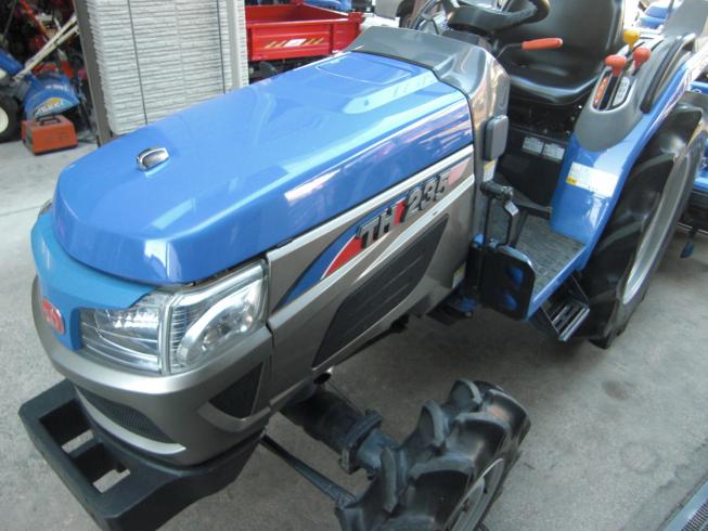 イセキ トラクター 写真