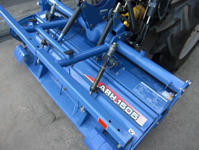 トラクター TH235-QA15VD 　フル装備　！　IQターンでらくらく作業　！ 写真８