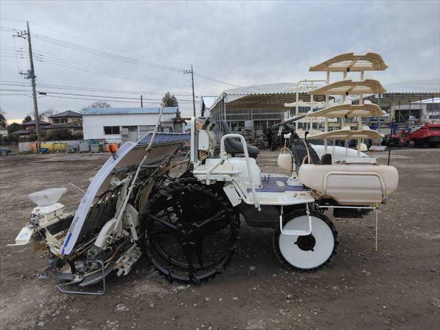 田植機 LE80D 写真４