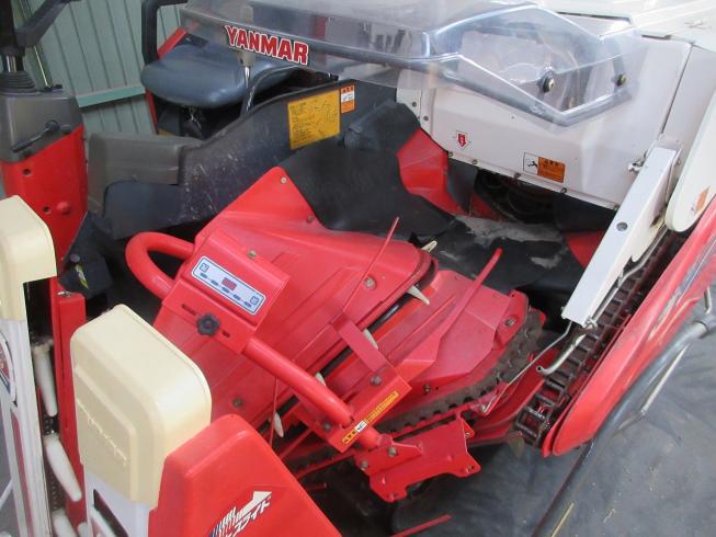 コンバイン GC218G 写真９