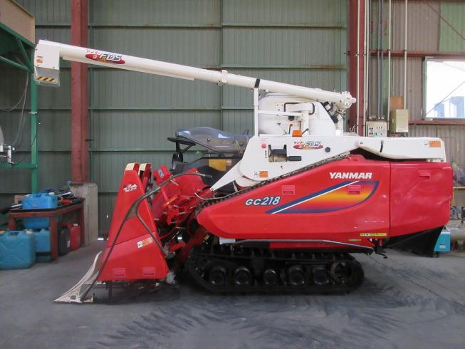 コンバイン GC218G 写真３