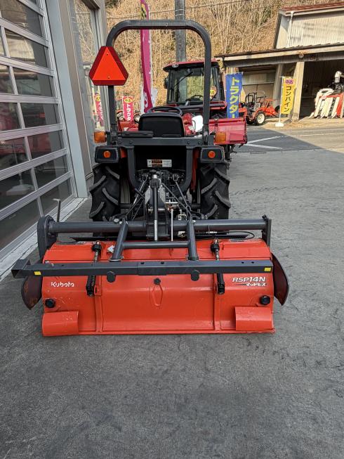 トラクター NB21SPMARF4 写真４