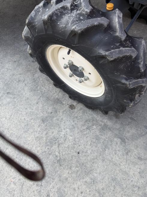 トラクター NB23MARF6 写真６