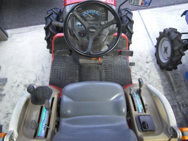 トラクター AF120-VPUS4 　20馬力小型フル装備！ 写真８