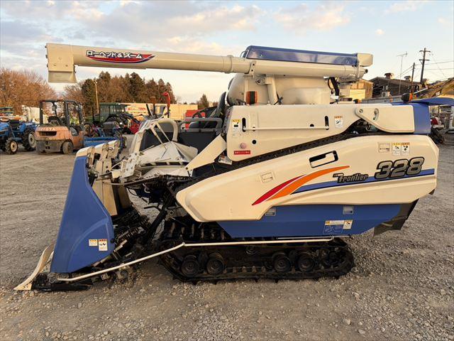 コンバイン HVF328G 写真４