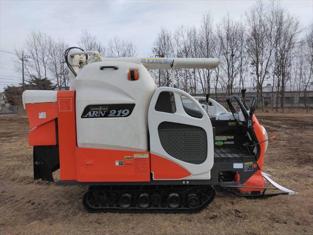 コンバイン ARN219 写真２