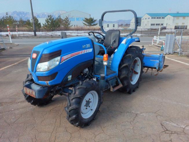 イセキ トラクター 写真