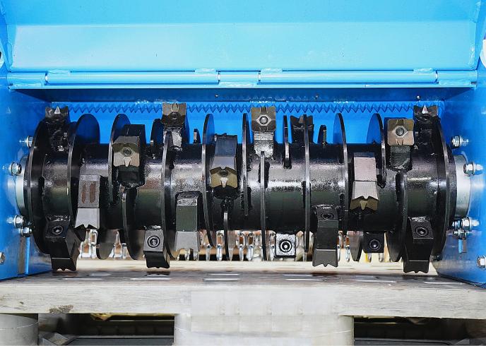 粉砕機 GE-ELM80K 写真５