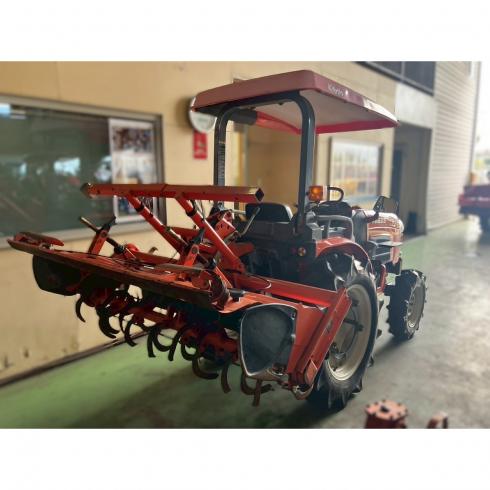 トラクター KB225 写真４
