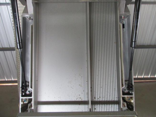 色彩選別機  YFG2000S(2) 写真９