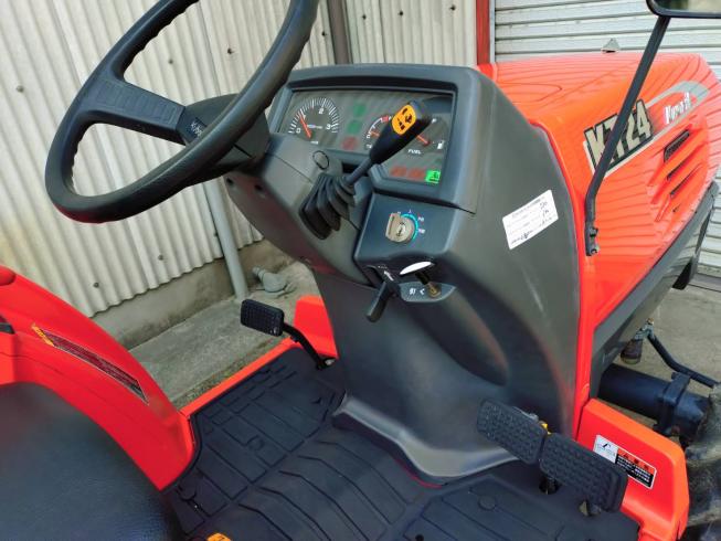 トラクター KT24 写真４