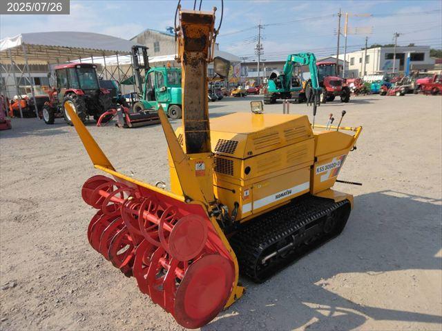 コマツ 除雪機 写真